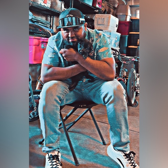 Meet your Posher, Johnny - Picture 6 of 11